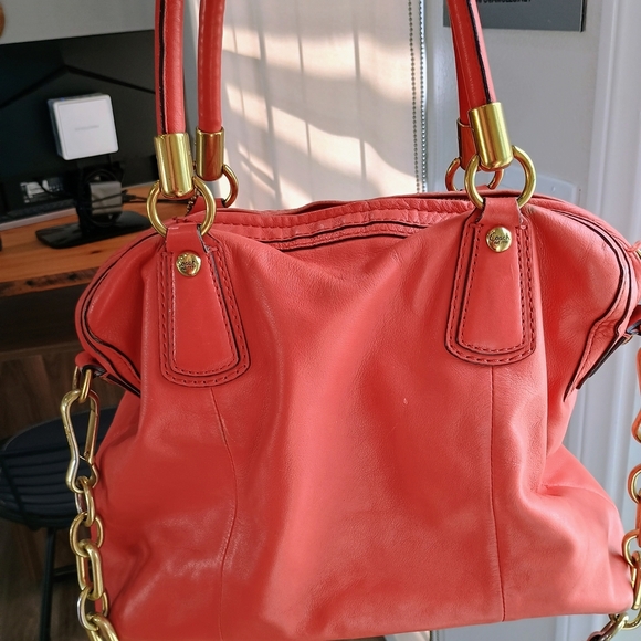 Coach Coral Leather Women's Bag - Picture 5 of 16